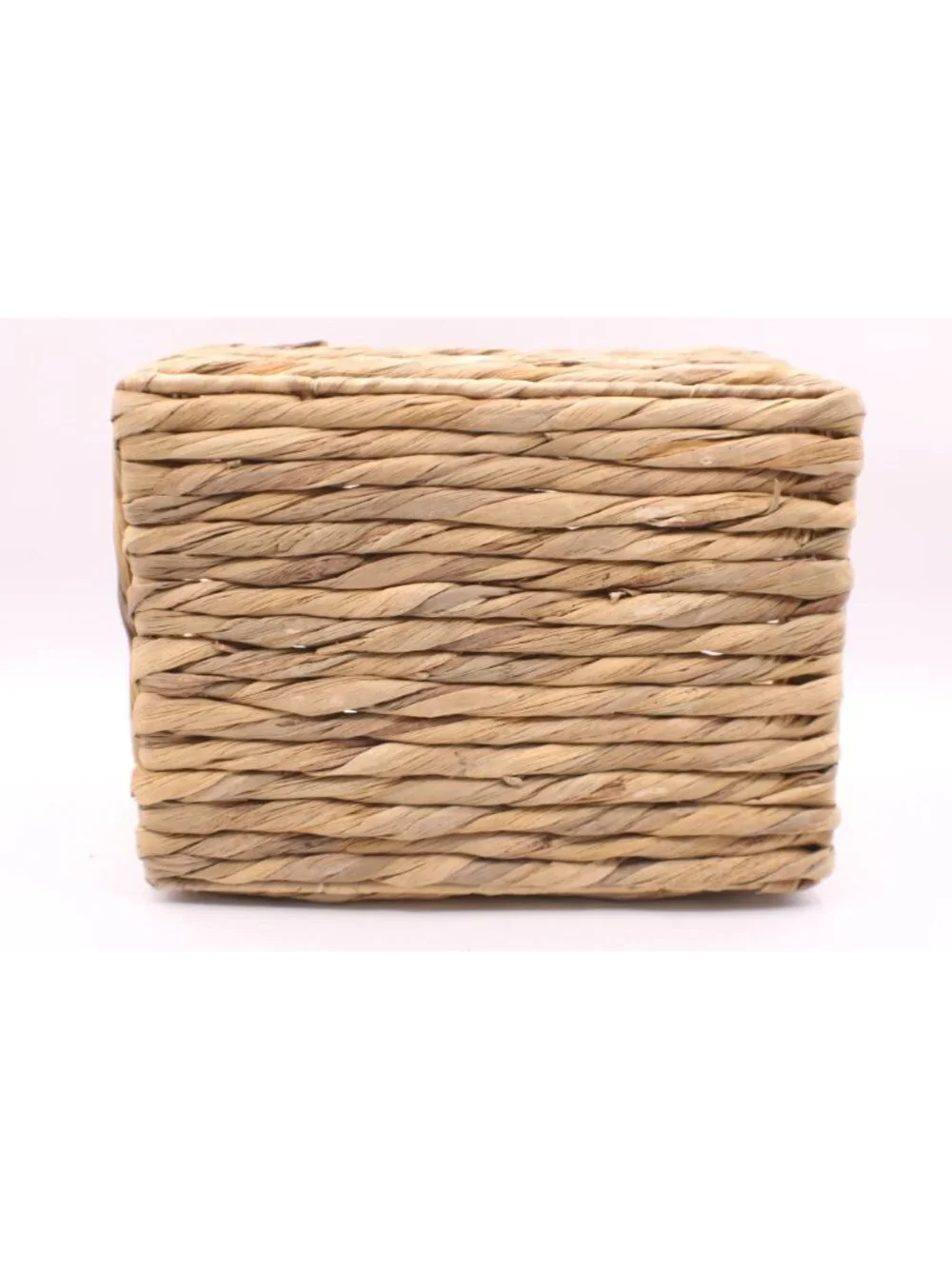 Un known handwoven natural